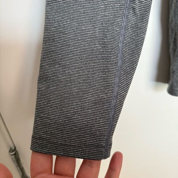 REI Shirt Women S Gray Long Sleeve Pullover Stretch Lightweight Outdoor Hiking - Picture 4 of 9